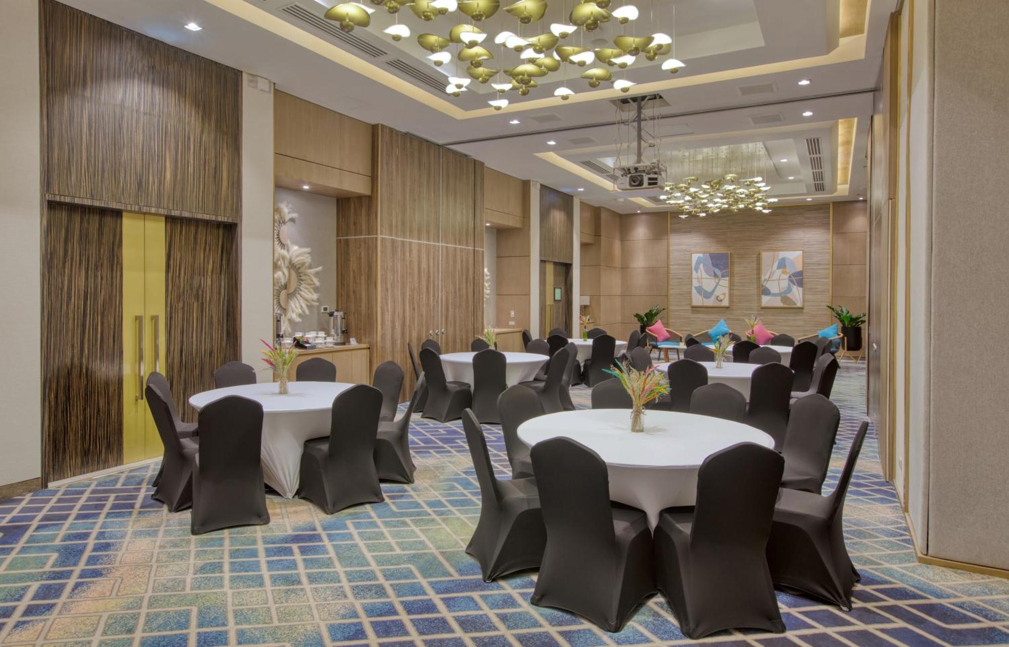 Belmont Hotel Mactan Lapu-Lapu City Esterno foto