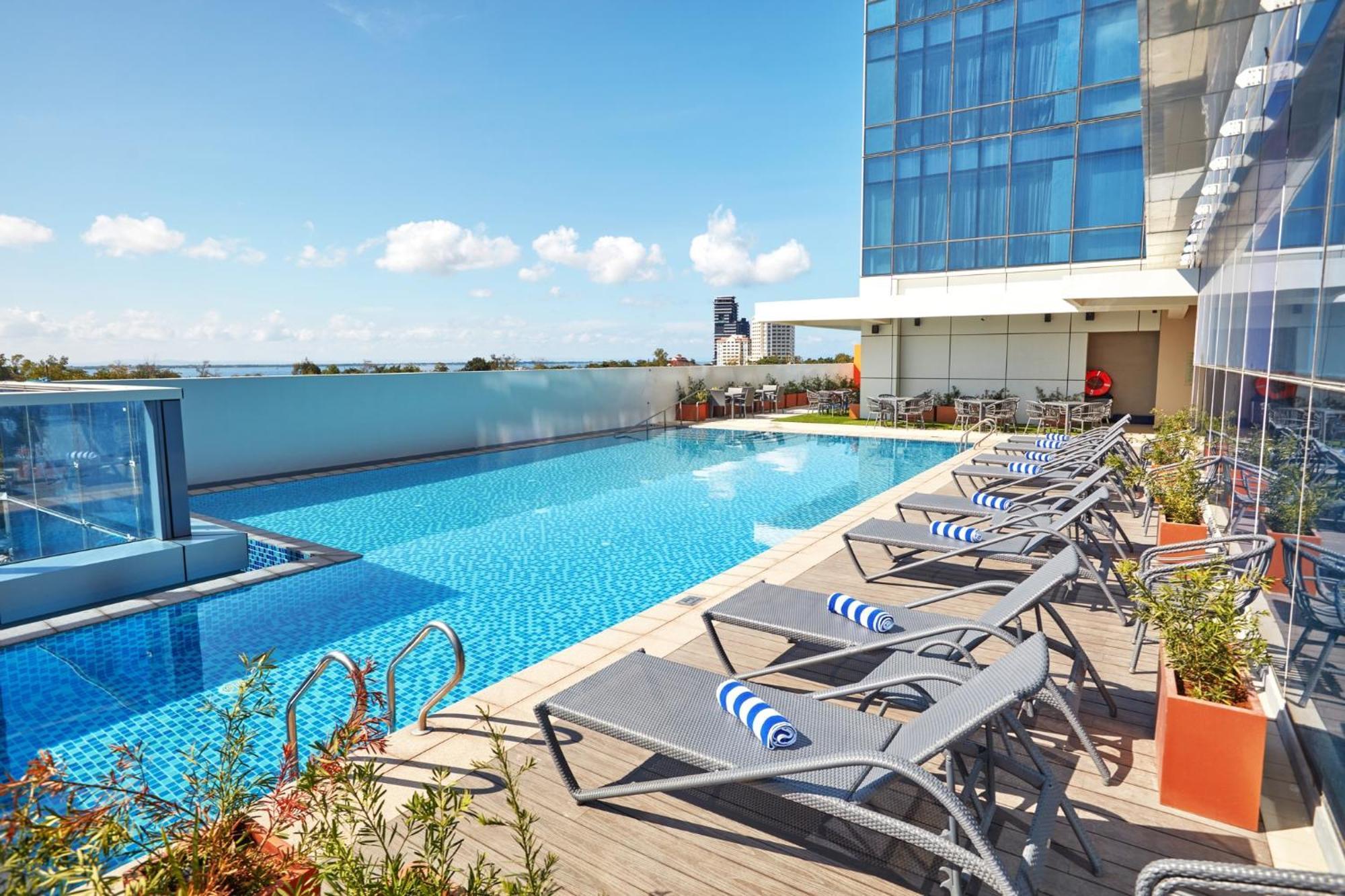 Belmont Hotel Mactan Lapu-Lapu City Esterno foto