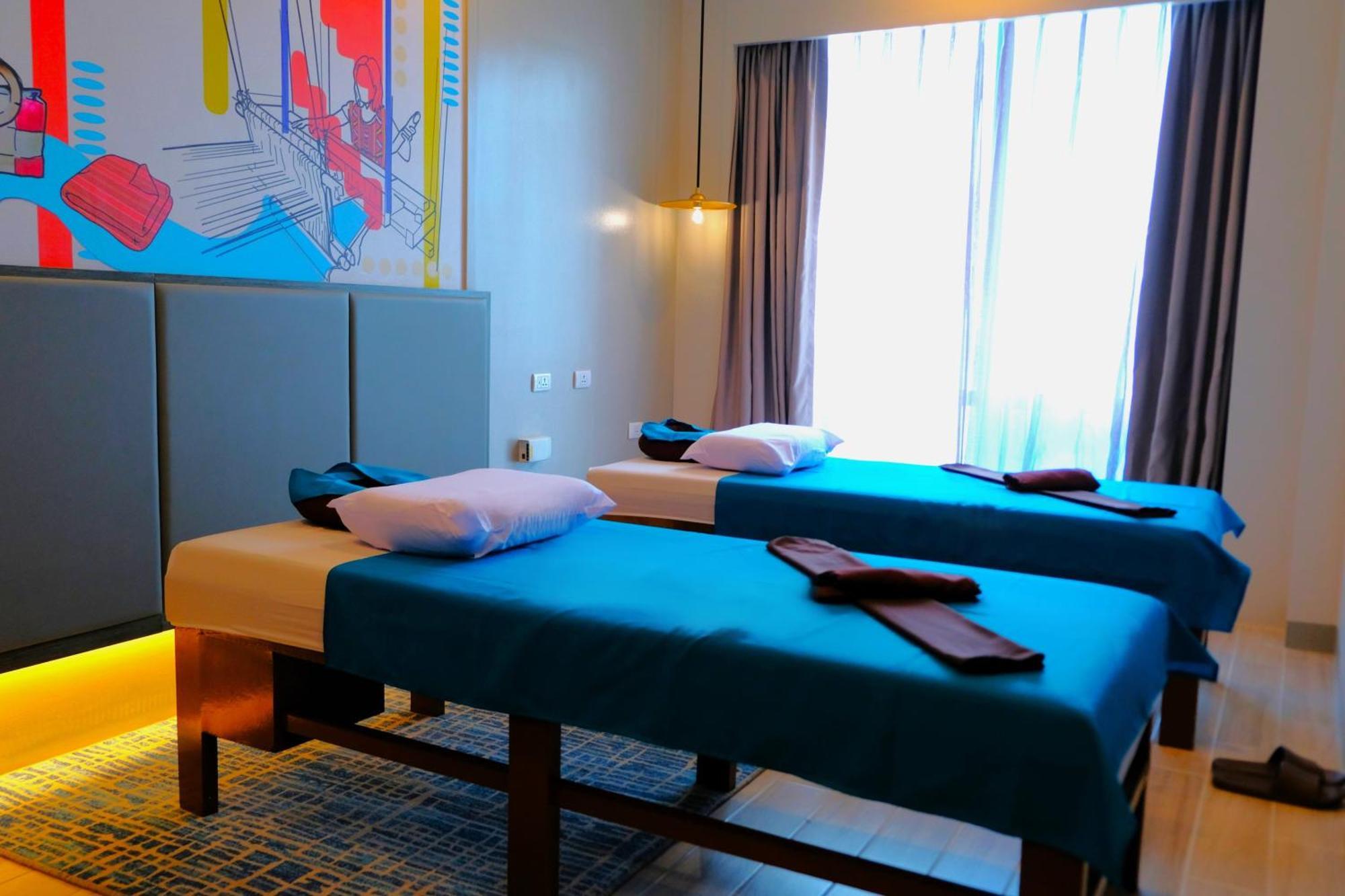 Belmont Hotel Mactan Lapu-Lapu City Esterno foto